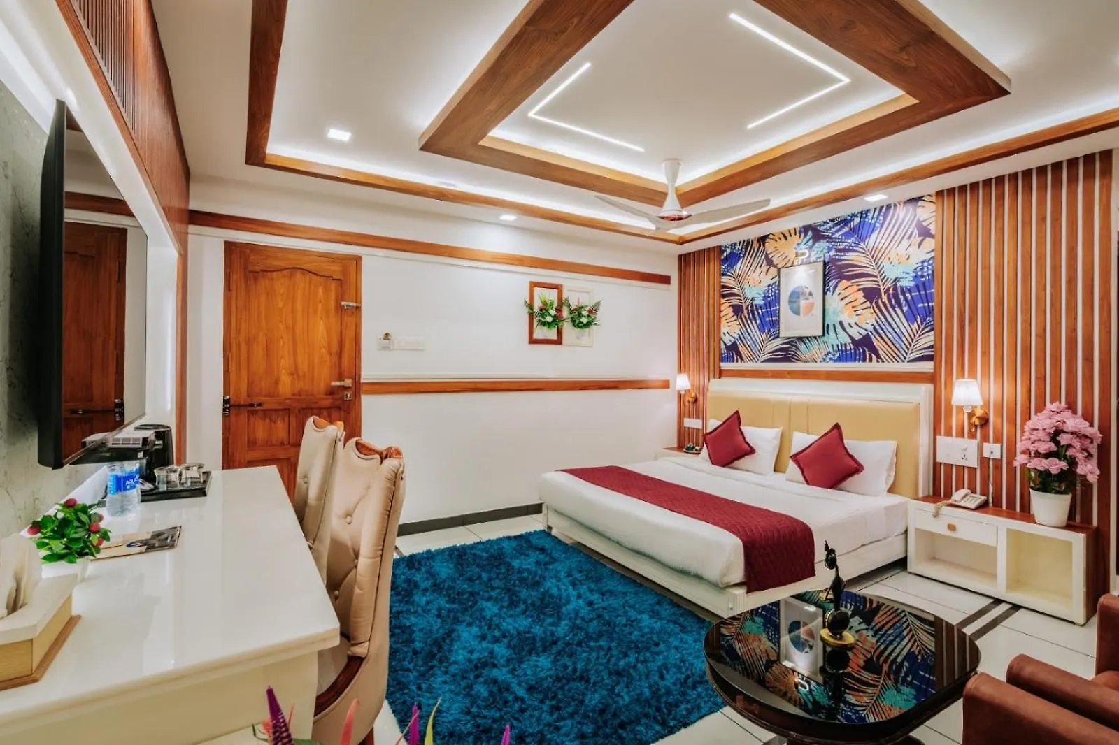 Excellency Airport Hotel Kochi 3*,